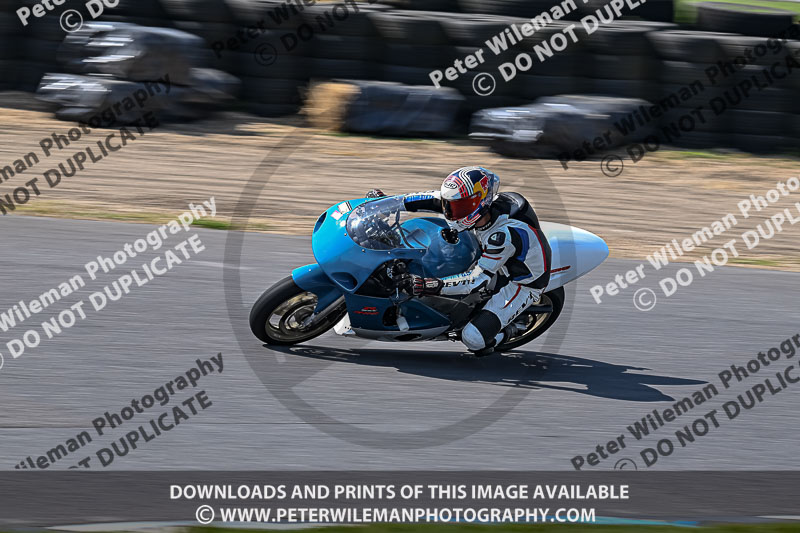 enduro digital images;event digital images;eventdigitalimages;lydden hill;lydden no limits trackday;lydden photographs;lydden trackday photographs;no limits trackdays;peter wileman photography;racing digital images;trackday digital images;trackday photos